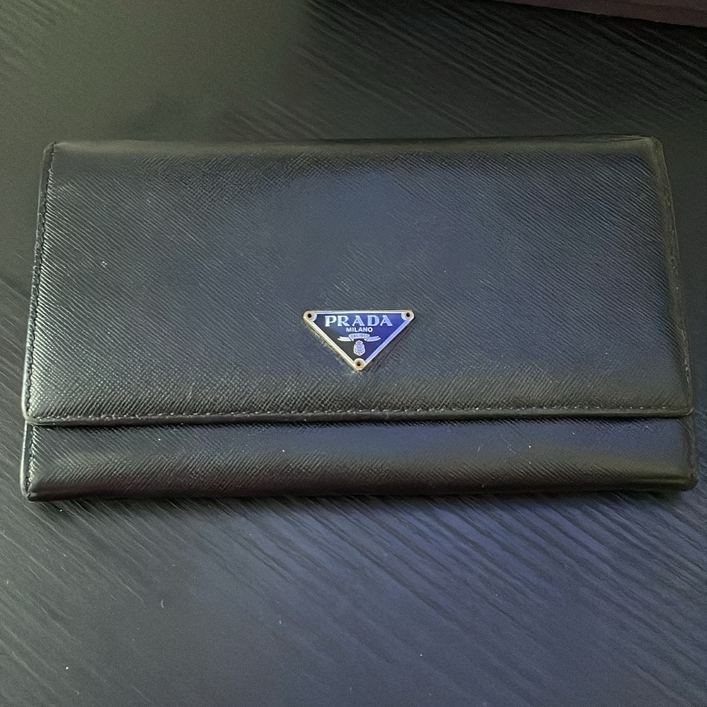 Prada Saffiano Leather Continental Wallet with box and COA - Picture 1 of 16